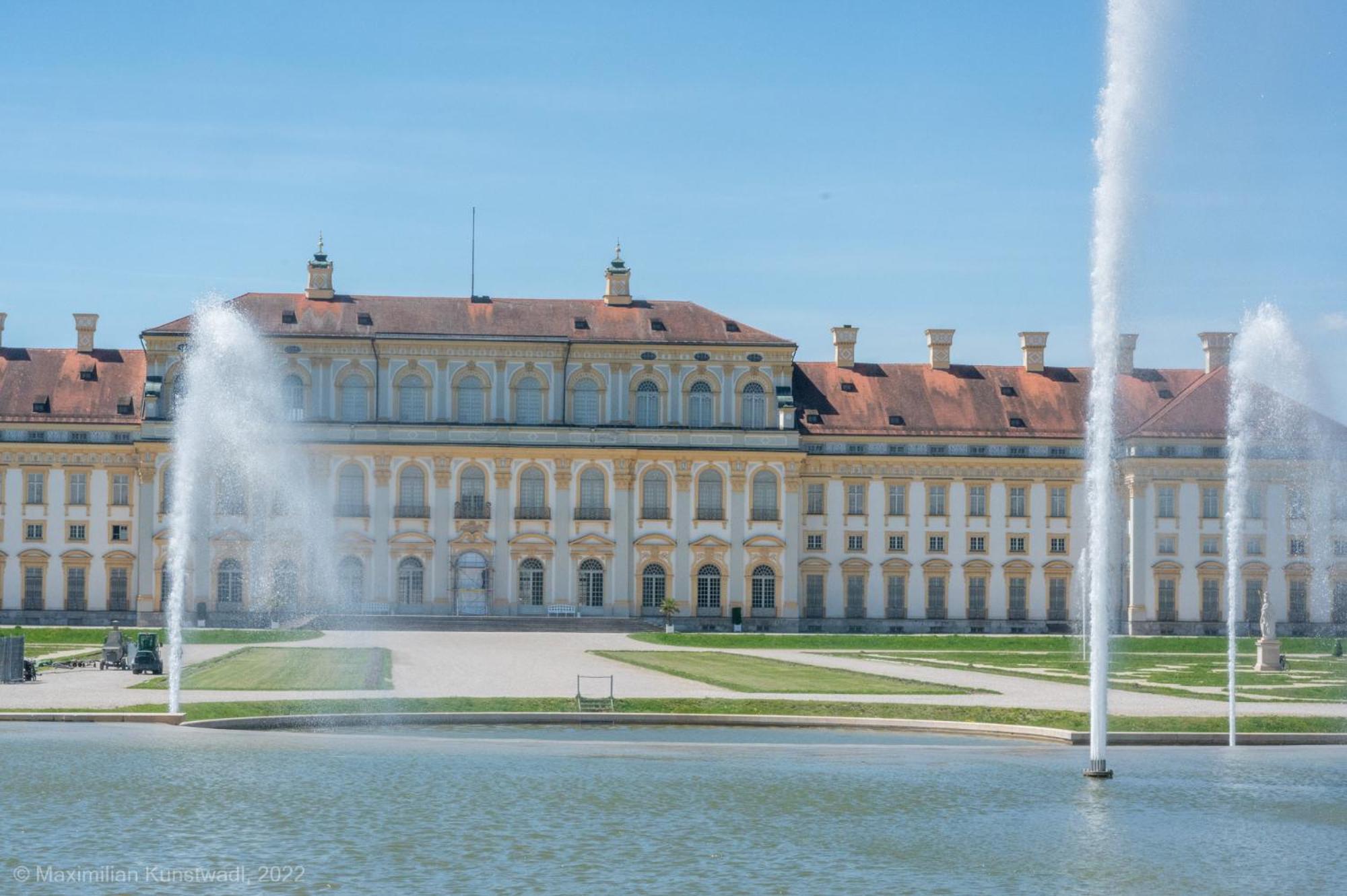 Hotel Am Schlosspark Zum Kurfuerst โอเบอร์ชเลสไฮม์ ภายนอก รูปภาพ